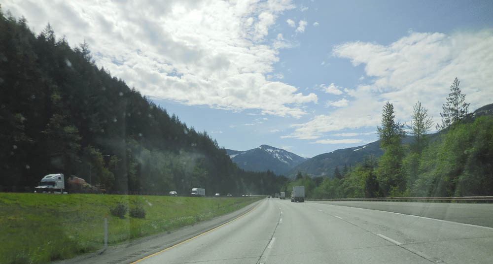 up snoqualmie pass